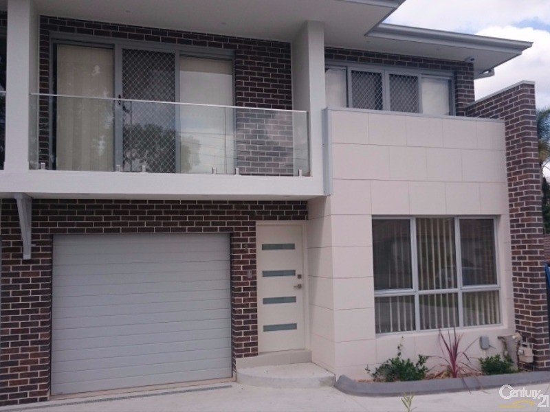 2 / 62 Hampden Road, SOUTH WENTWORTHVILLE NSW 2145