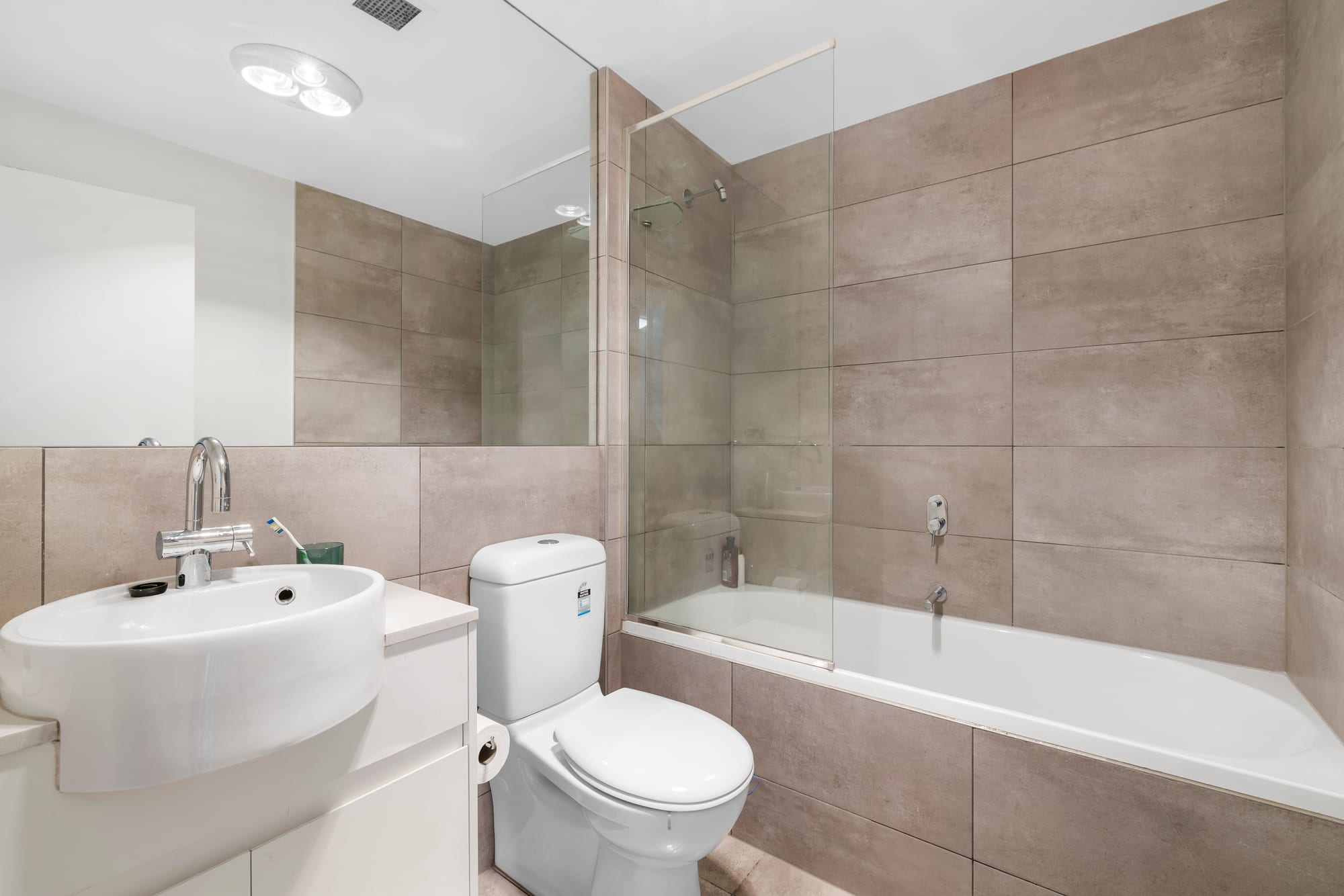 B402/9 Hunter St, Waterloo For Lease by The Gallery Real Estate - image 5