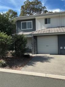 9 / 27 Tequesta Dr, BEAUDESERT QLD 4285