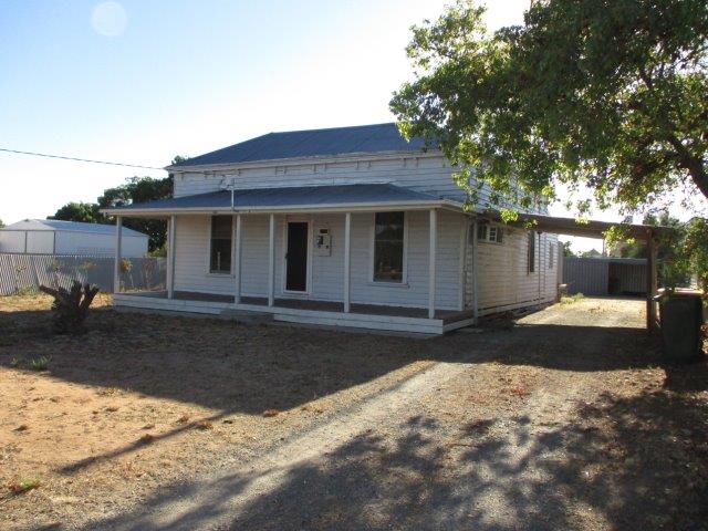 30 Tavener Street, BIRCHIP VIC 3483