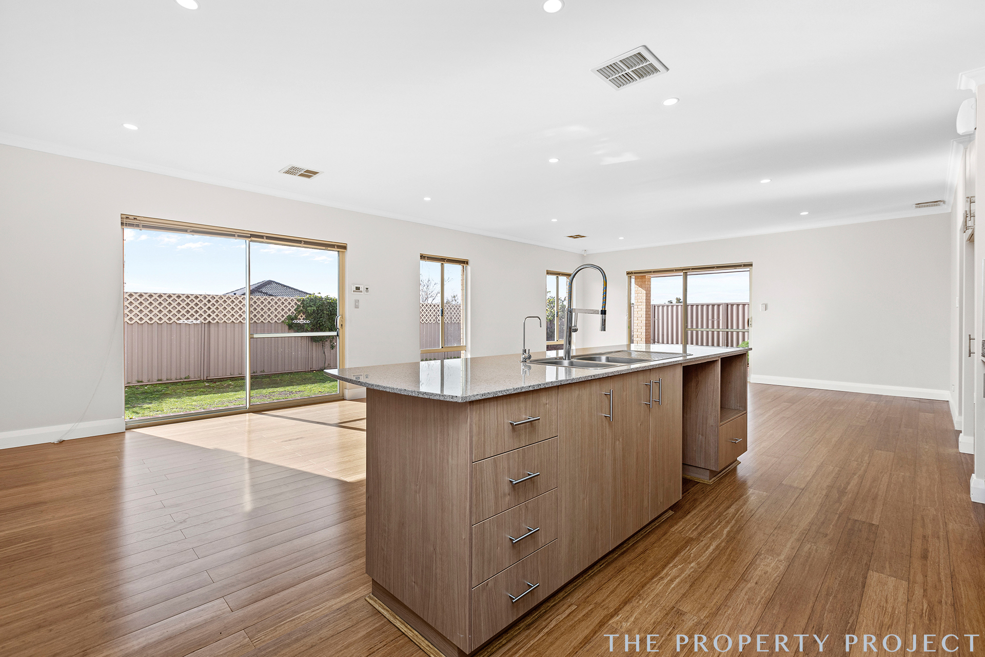 24 Wicklow Circle Darch WA 6065