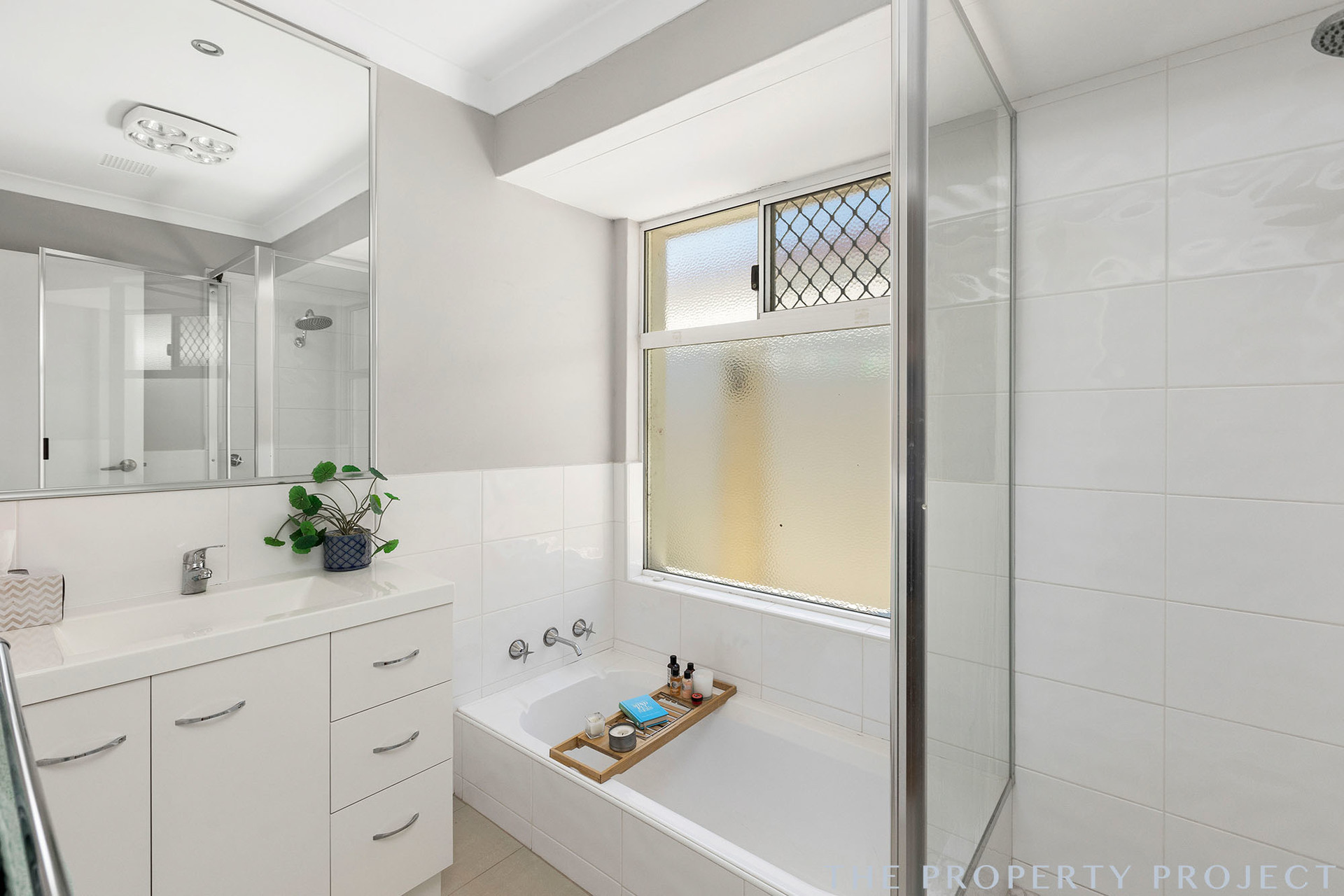 26 Richenda Court Marangaroo WA 6064