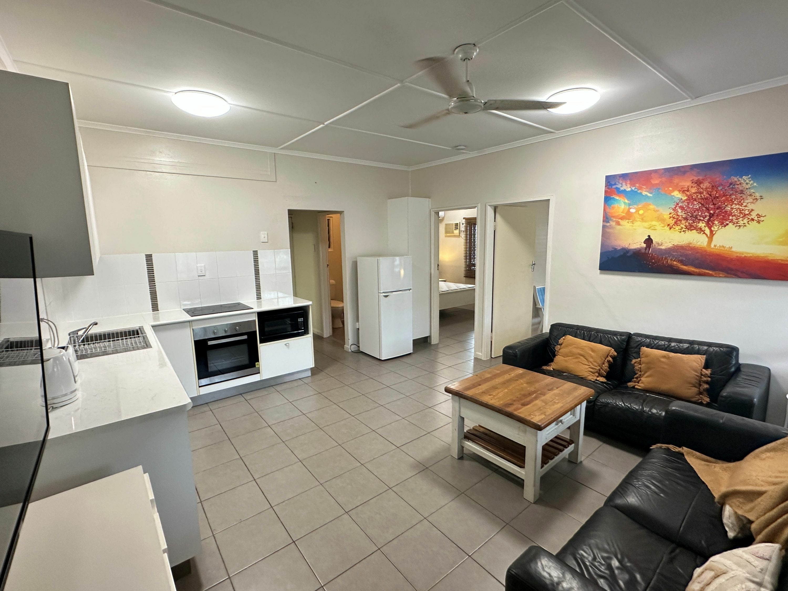 Unit 2 / 10 O'Reilly St, MUNDINGBURRA QLD 4812