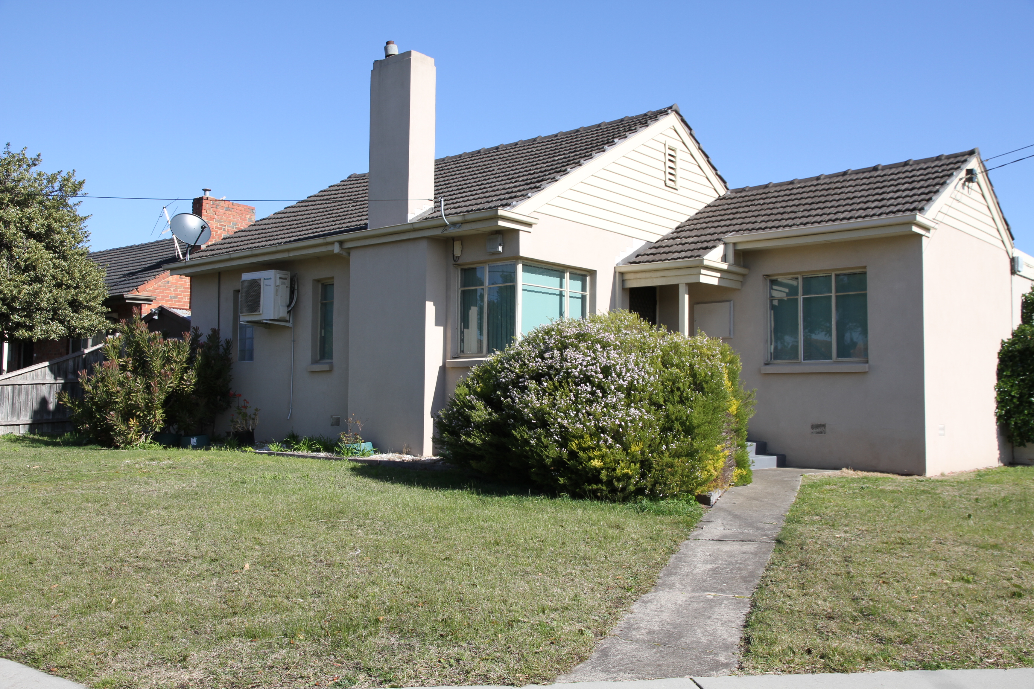 42 Parsons Avenue, SPRINGVALE VIC 3171