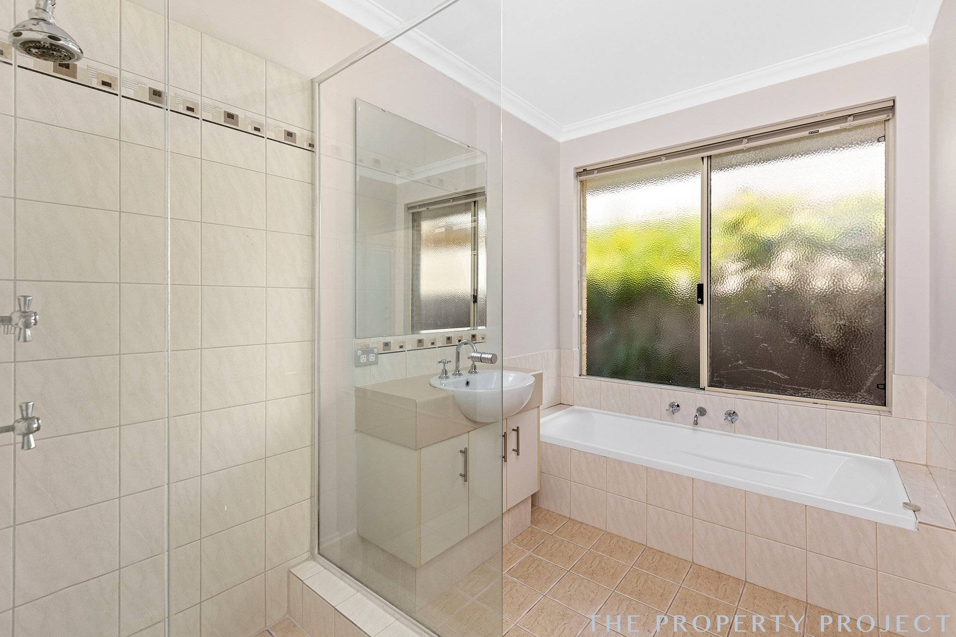 24 Wicklow Circle Darch WA 6065