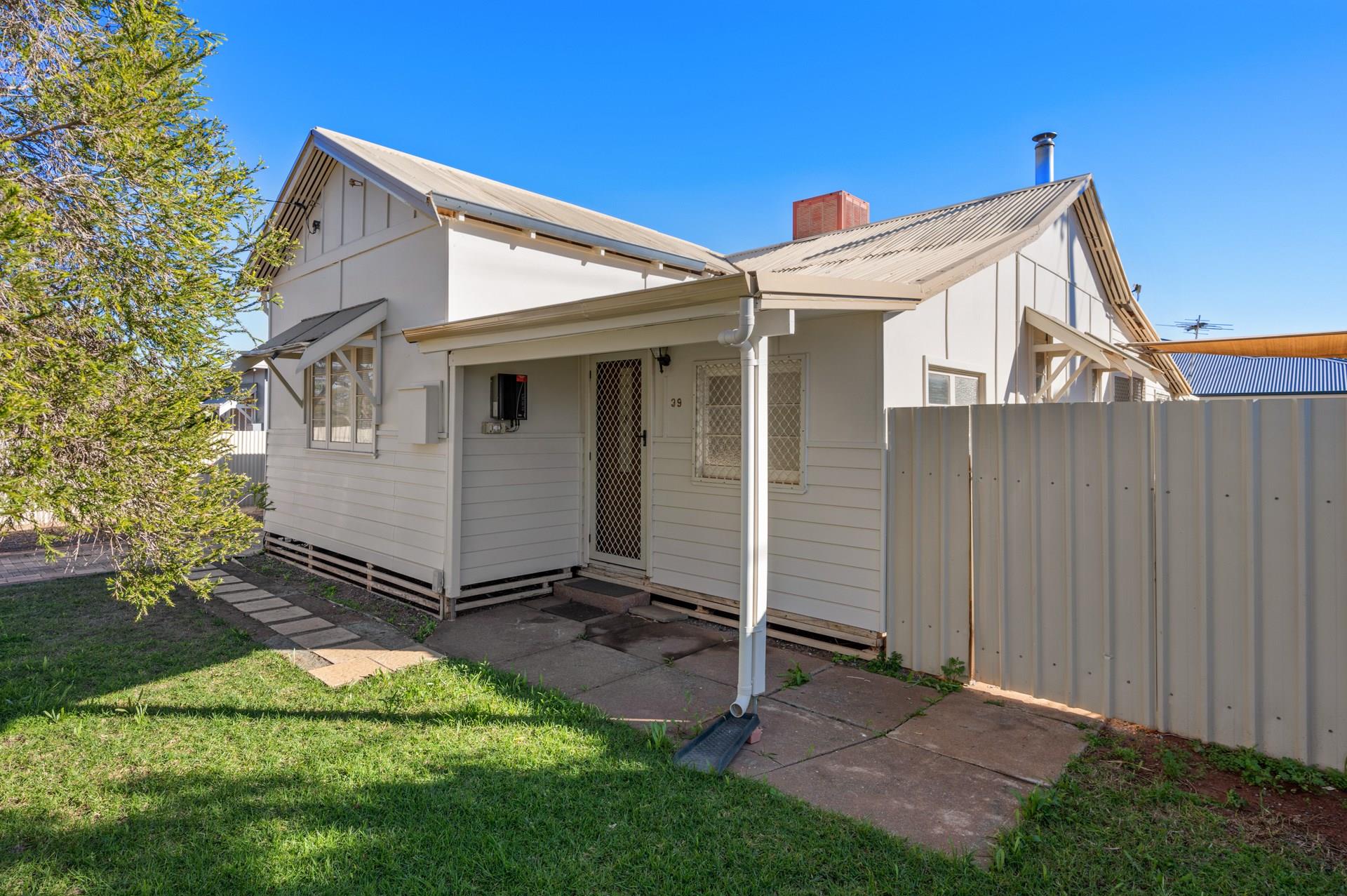 39 Millen Street, BOULDER WA 6432