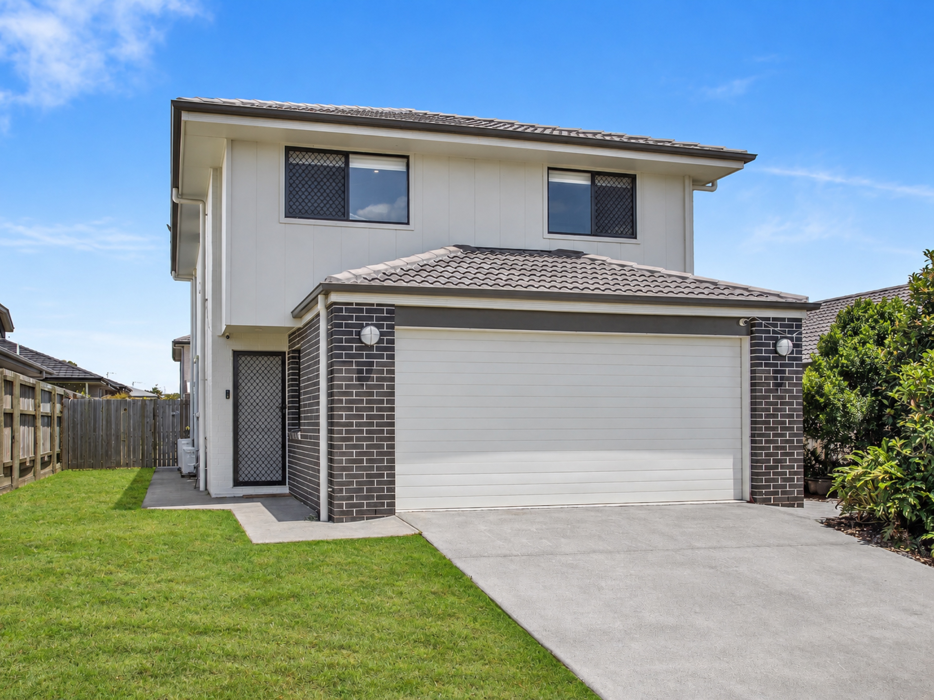 1 Mount Bowen St, PARK RIDGE QLD 4125