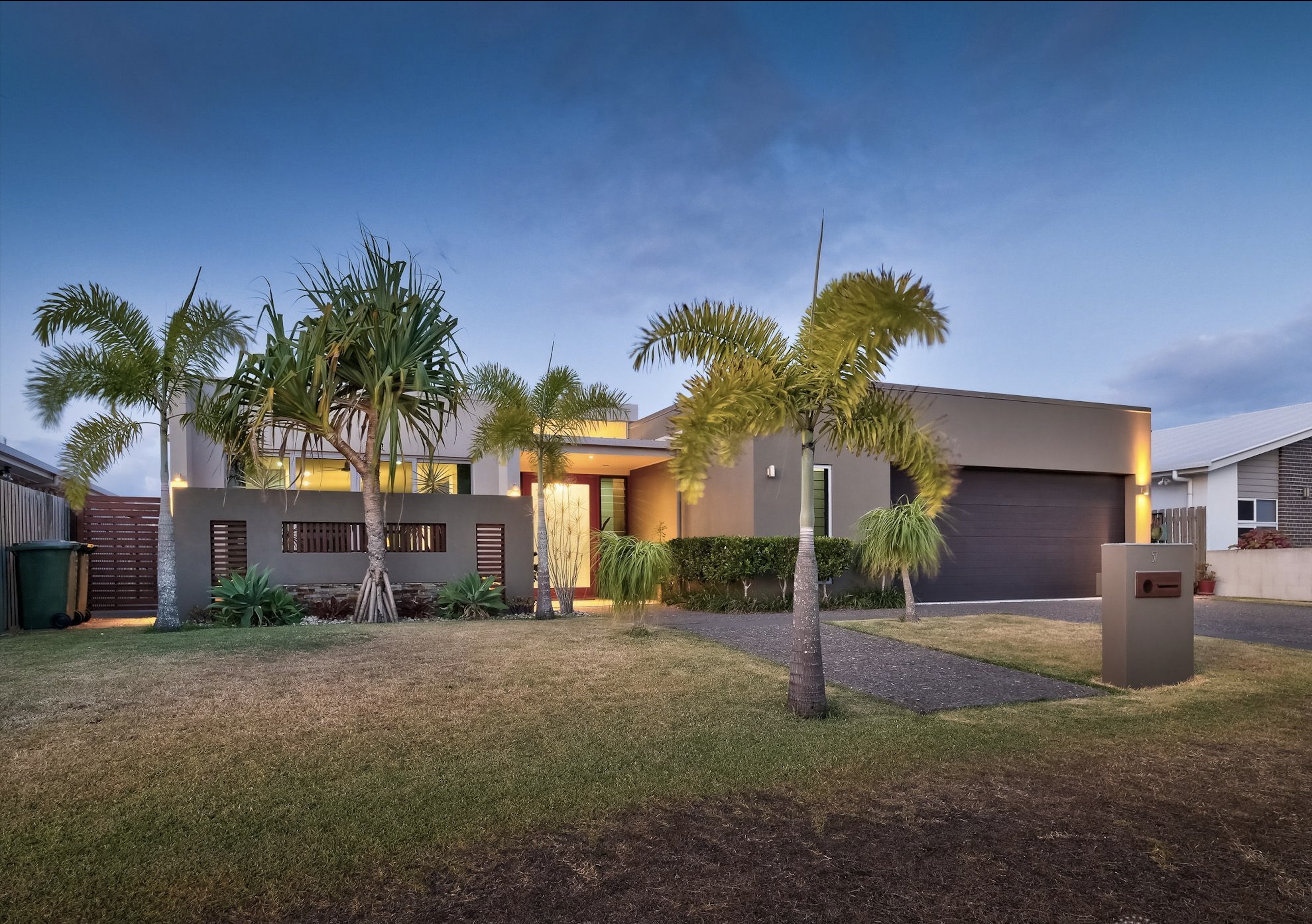 57 Royal Drive, KAWUNGAN QLD 4655