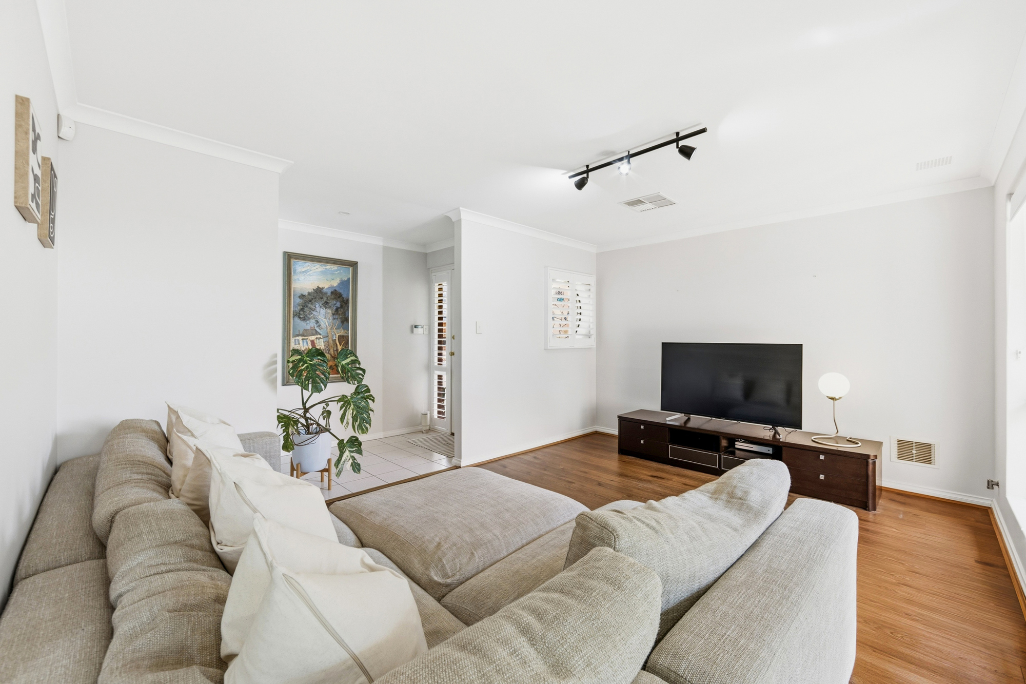 3 146 Shakespeare Ave Yokine WA 6060