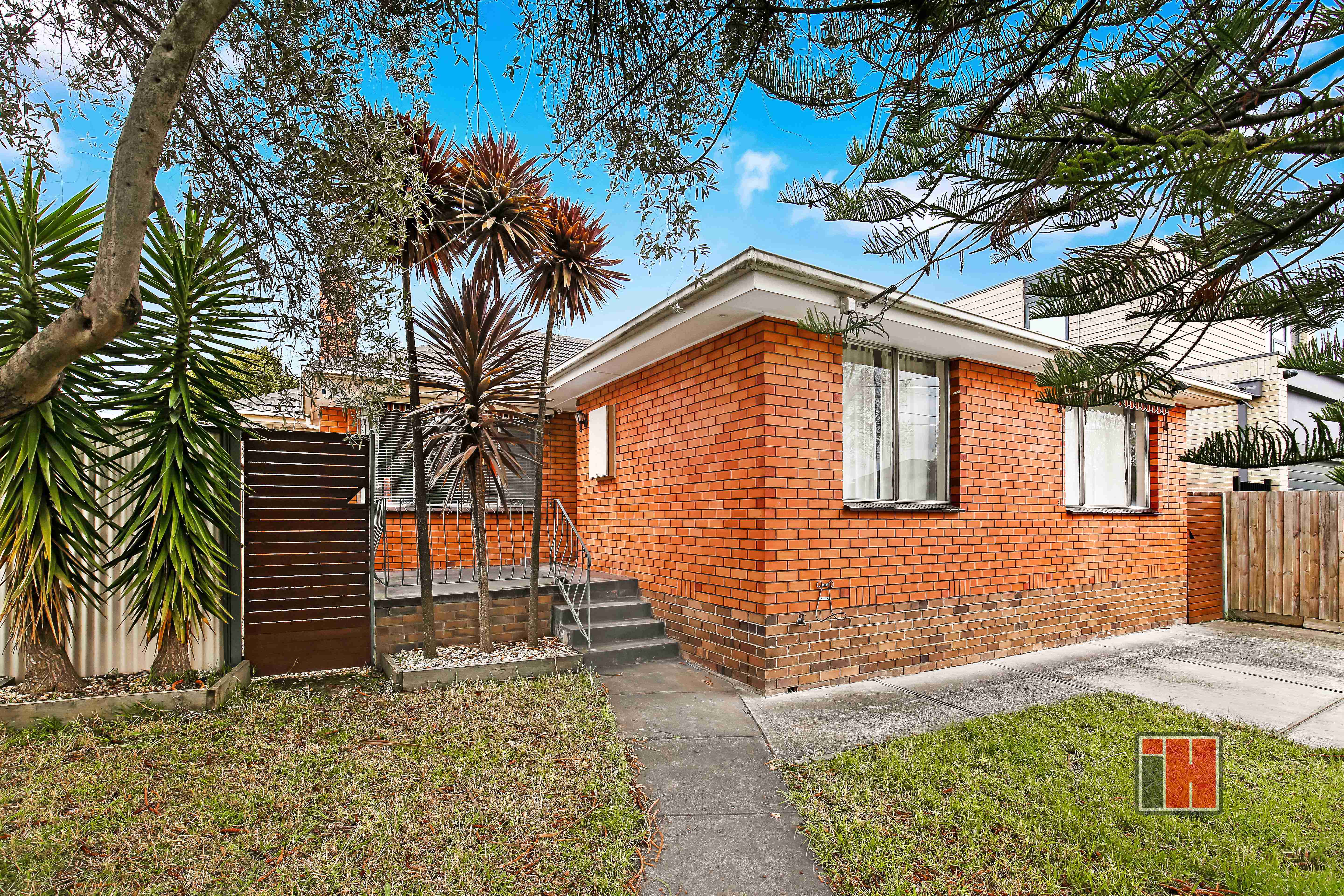 32 Range Road, BURWOOD EAST VIC 3151