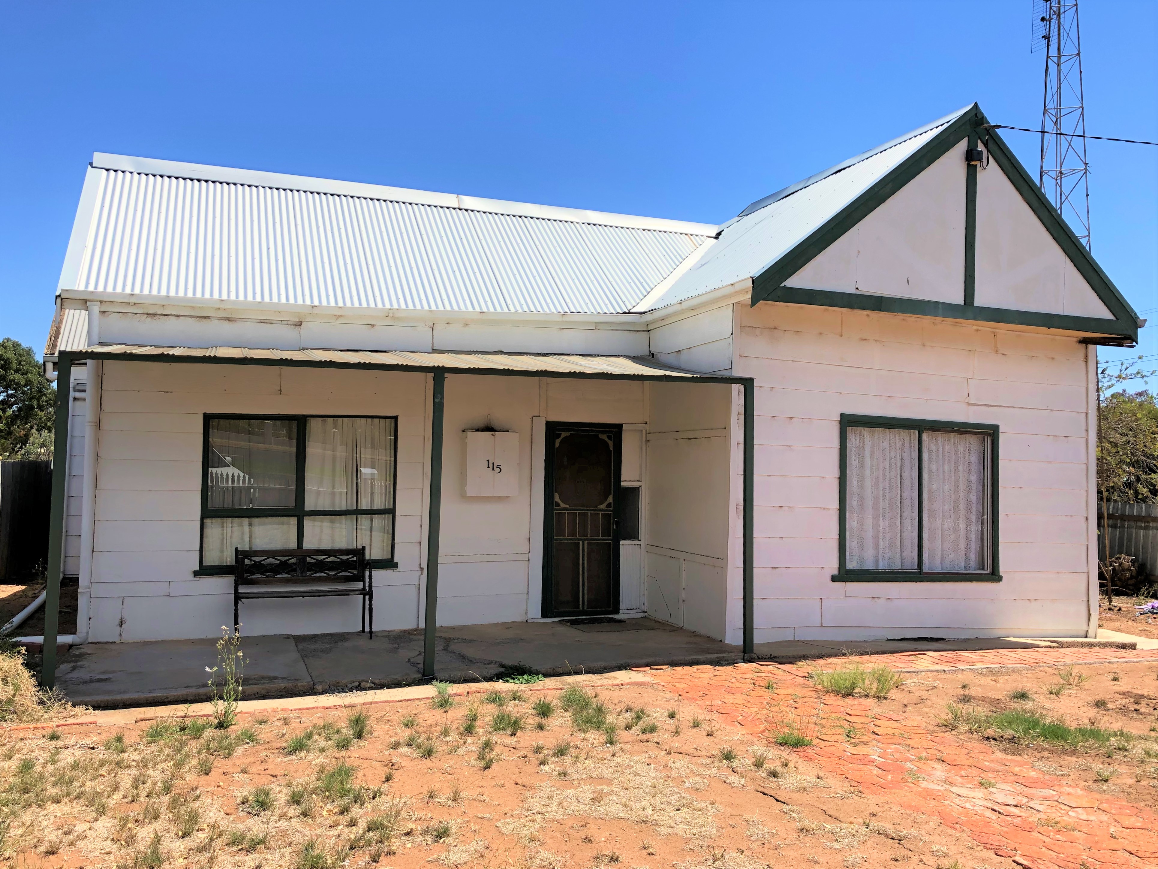 115 Cumming Avenue, BIRCHIP VIC 3483