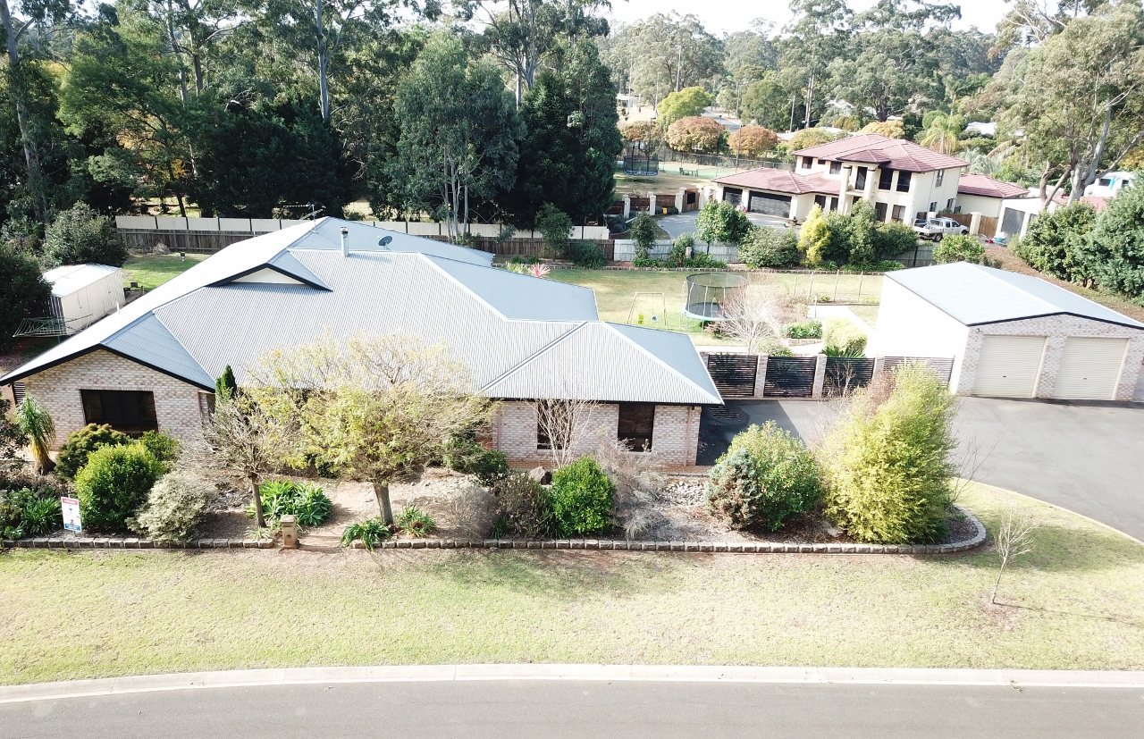 4 Kookaburra Court, HIGHFIELDS QLD 4352