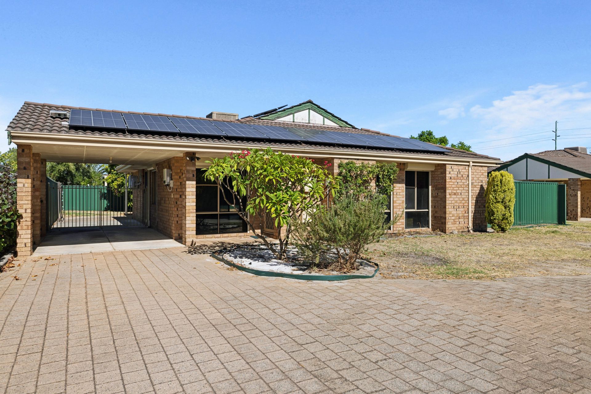 4 / 116 Centre St, QUEENS PARK WA 6107