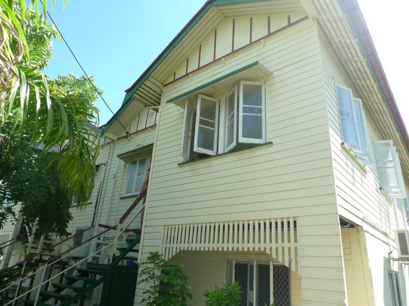 1 / 31 Cook Street, NORTH WARD QLD 4810