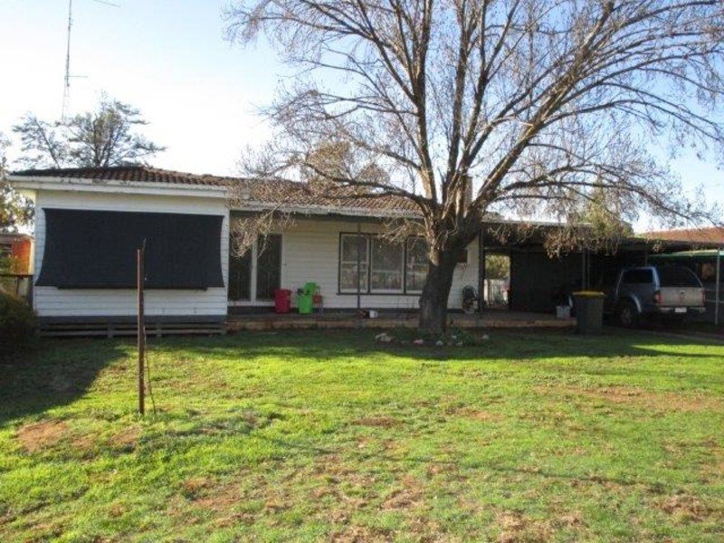 76 Cumming Avenue, BIRCHIP VIC 3483