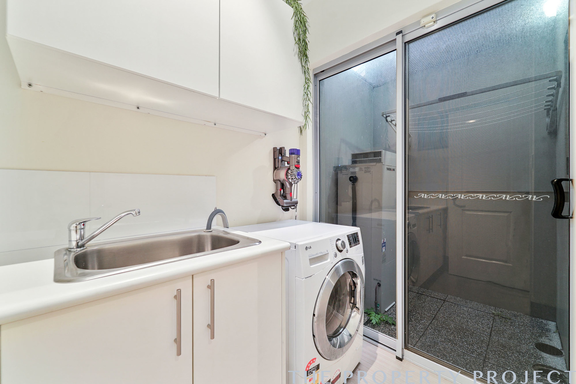 190 Woodside Street Doubleview WA 6018