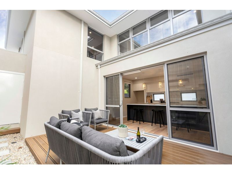 409 Vincent St W West Leederville WA 6007