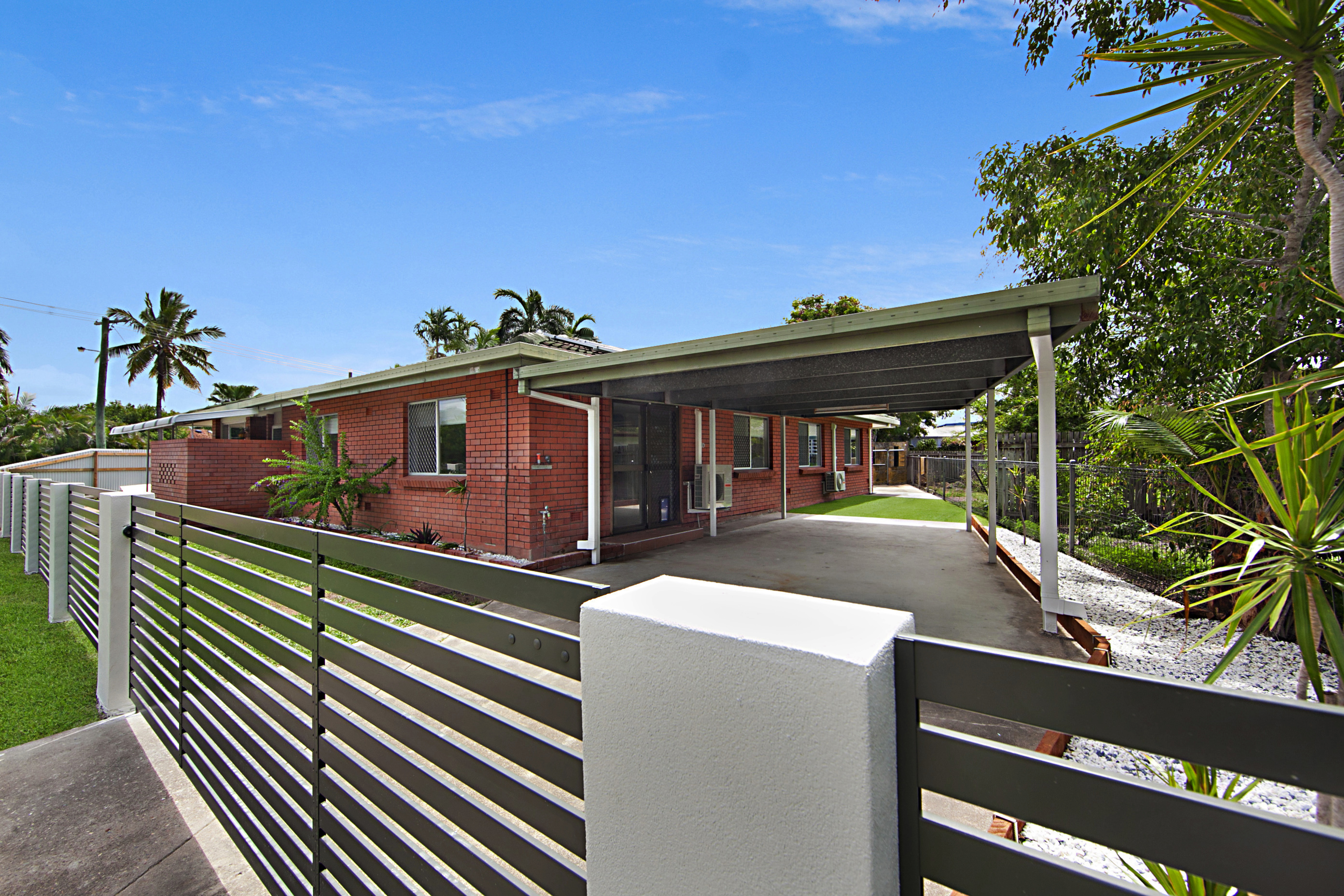 19 Farrell St, KIRWAN QLD 4817