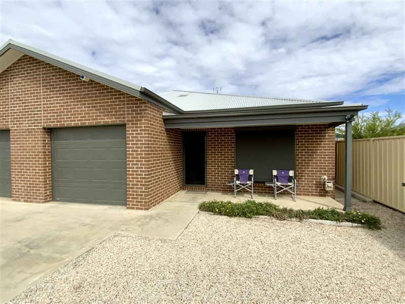 7B Dunstan Close, FORBES NSW 2871