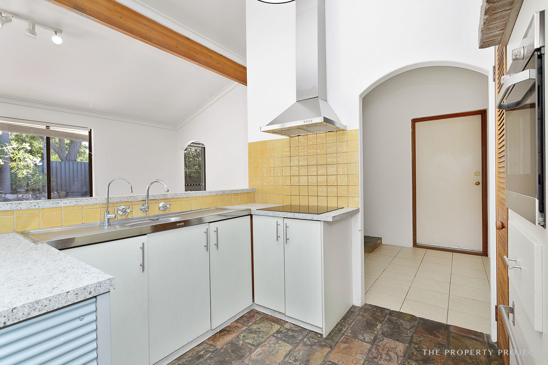 4 Treetop Avenue Edgewater WA 6027