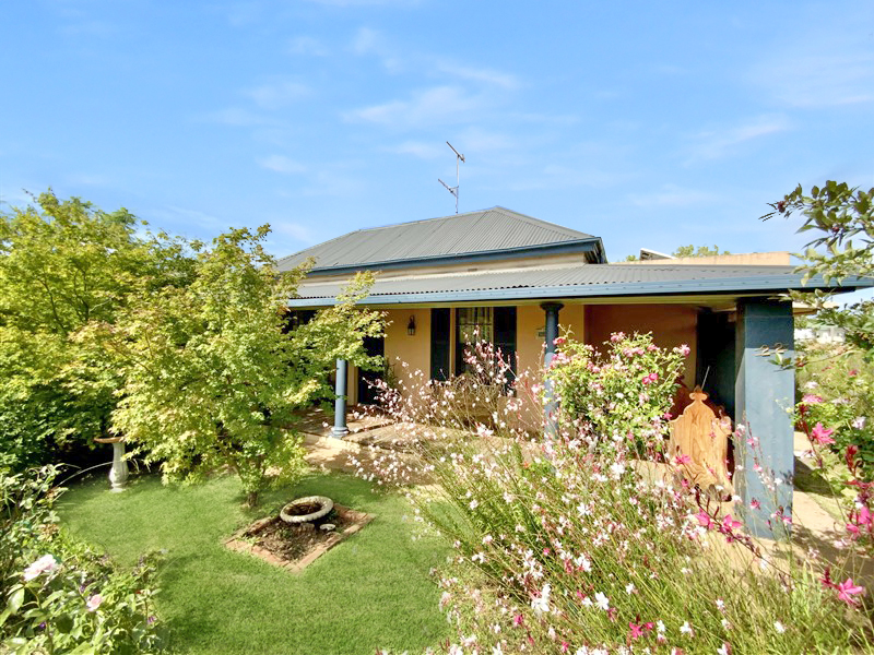 22 Battye Street, FORBES NSW 2871