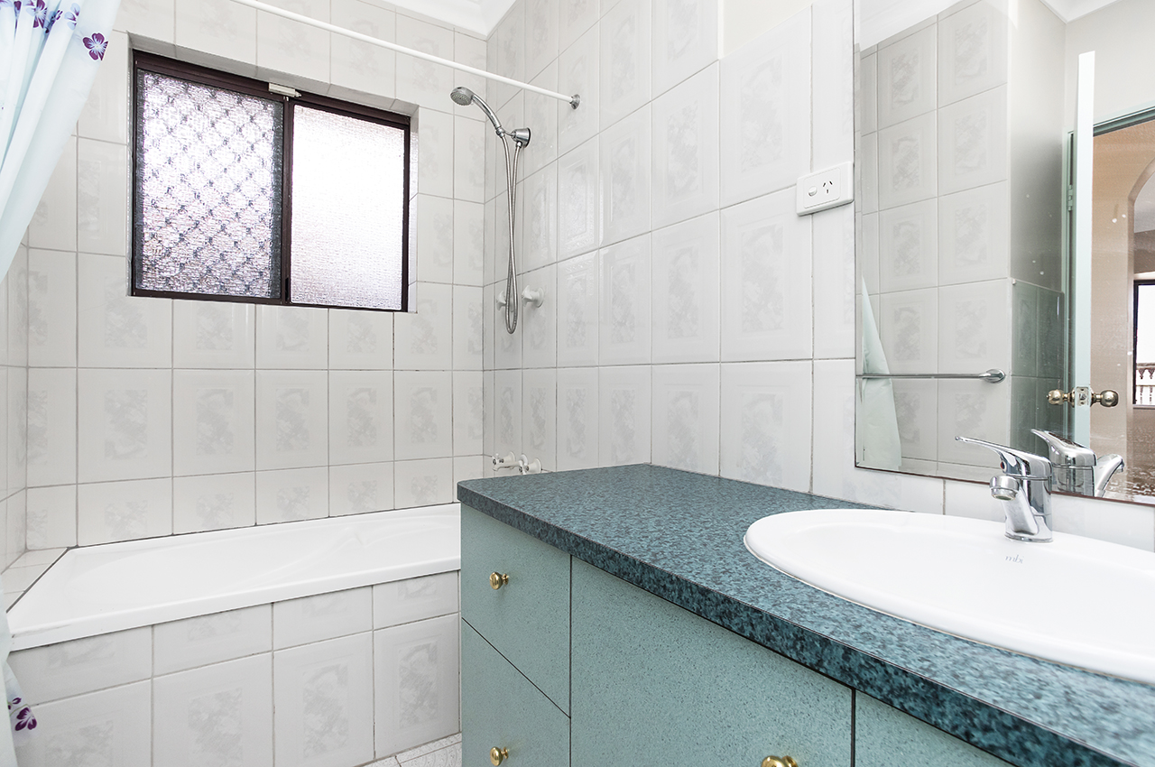 34 Yosemite Loop Ballajura WA 6066