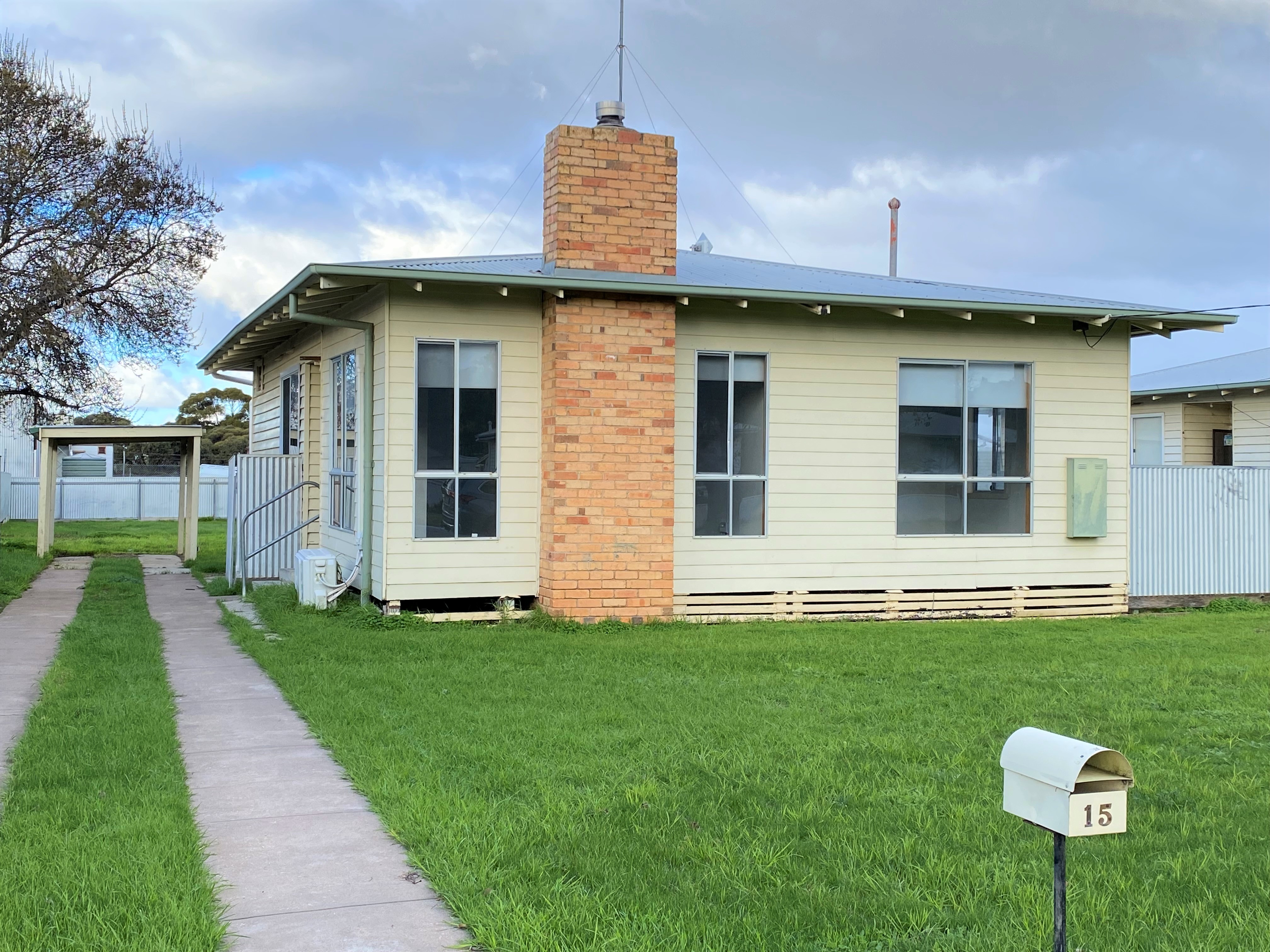 15 Clifford Street, WARRACKNABEAL VIC 3393