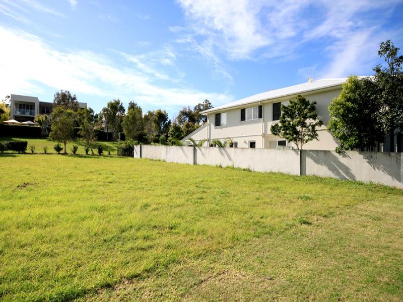 6003 The Boulevarde, BENOWA QLD 4217