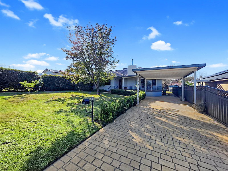 54 Clement Street, FORBES NSW 2871