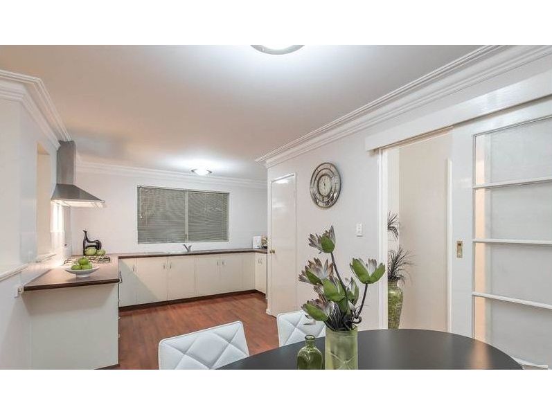 3 Kennerly St Cloverdale WA 6105