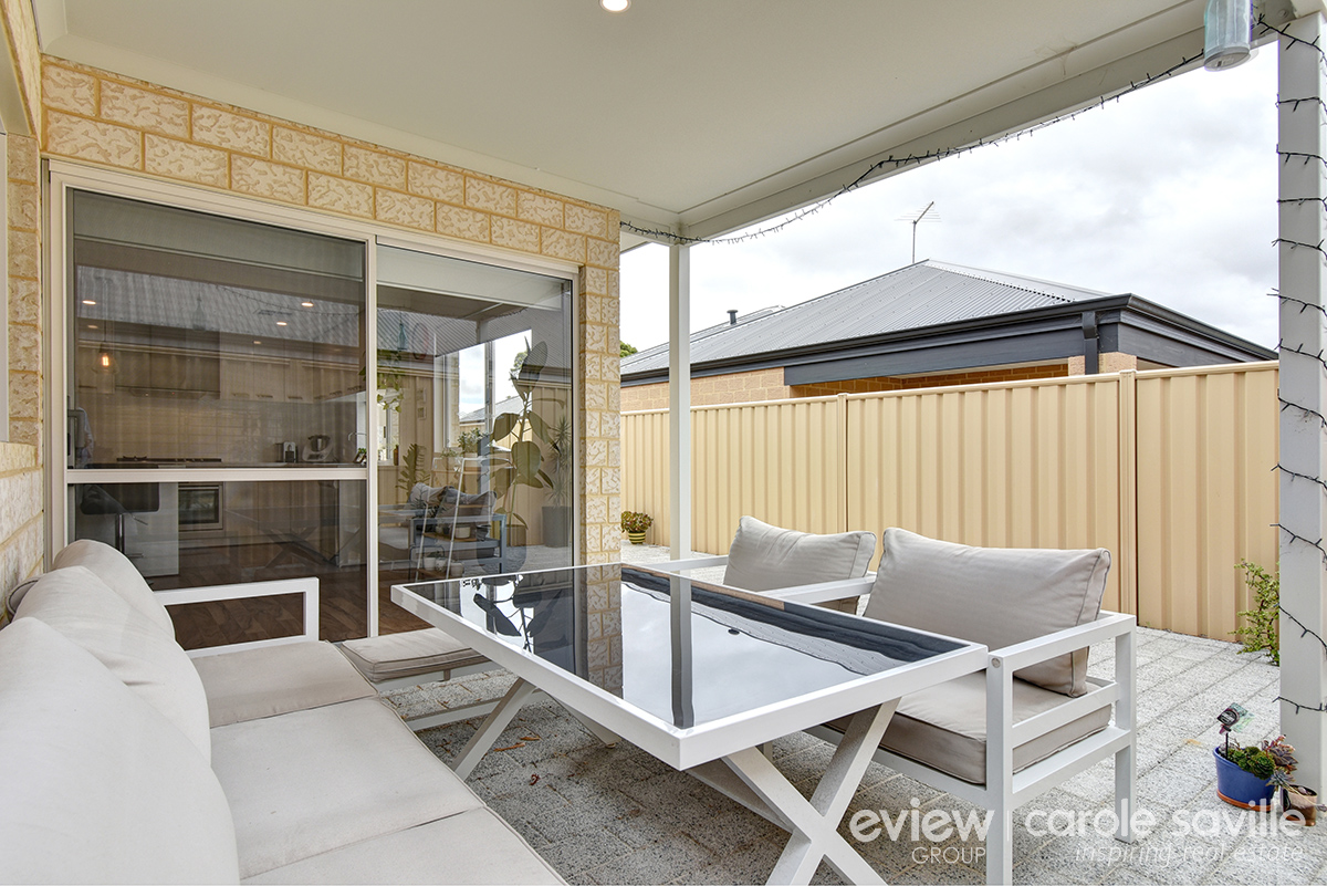 18 Dunedin Chase Hocking WA 6065