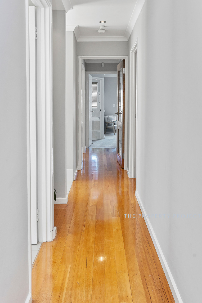 26 Richenda Court Marangaroo WA 6064