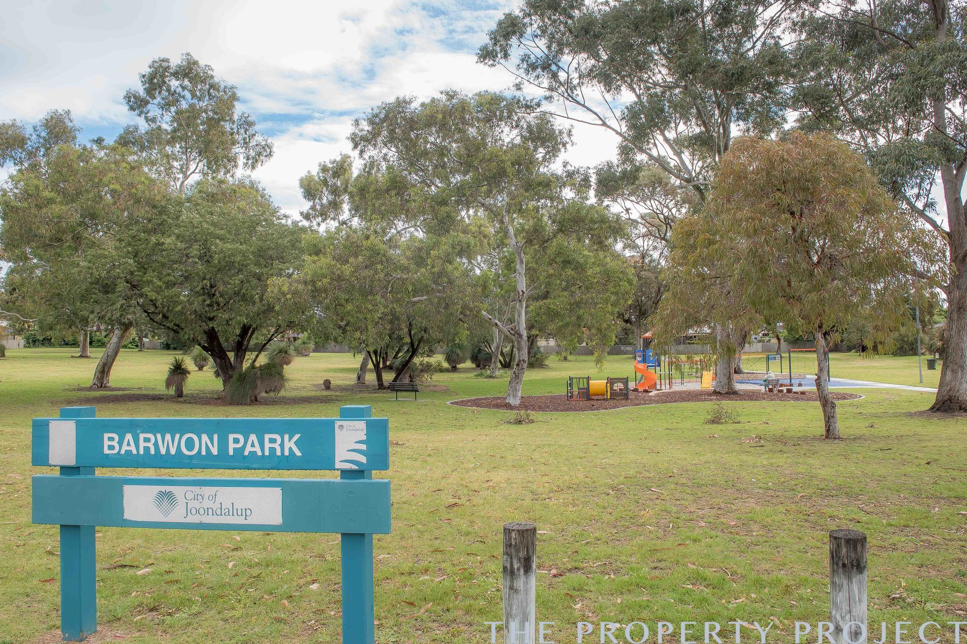 4 Cawarra Crescent Craigie WA 6025