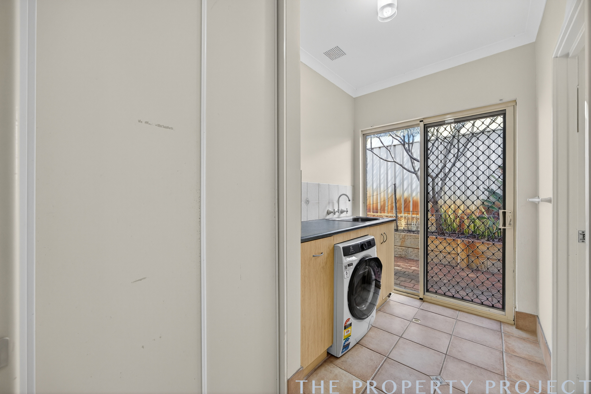17 The Oval Madeley WA 6065