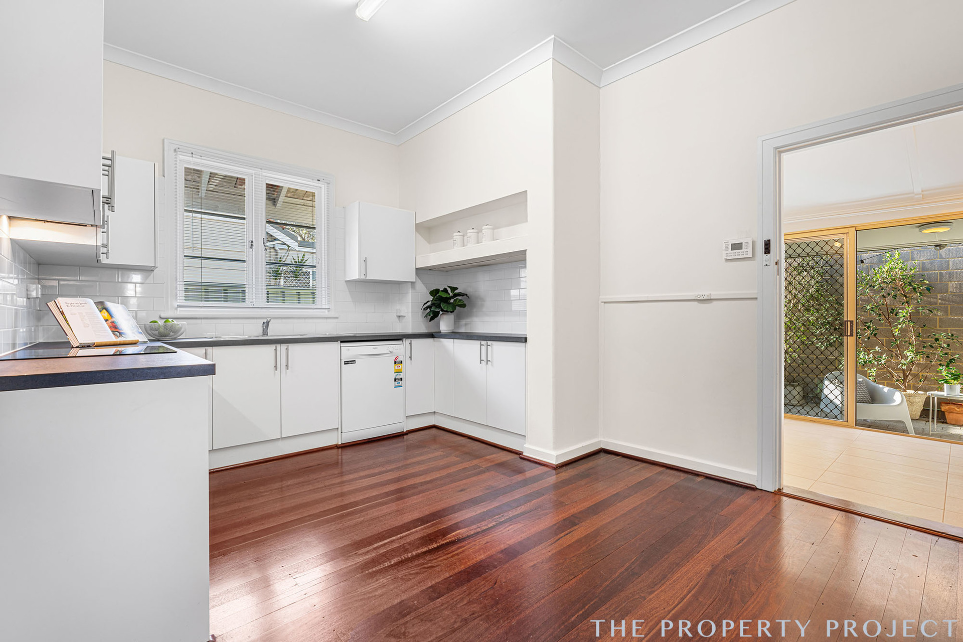 52 Grand Promenade Bayswater WA 6053