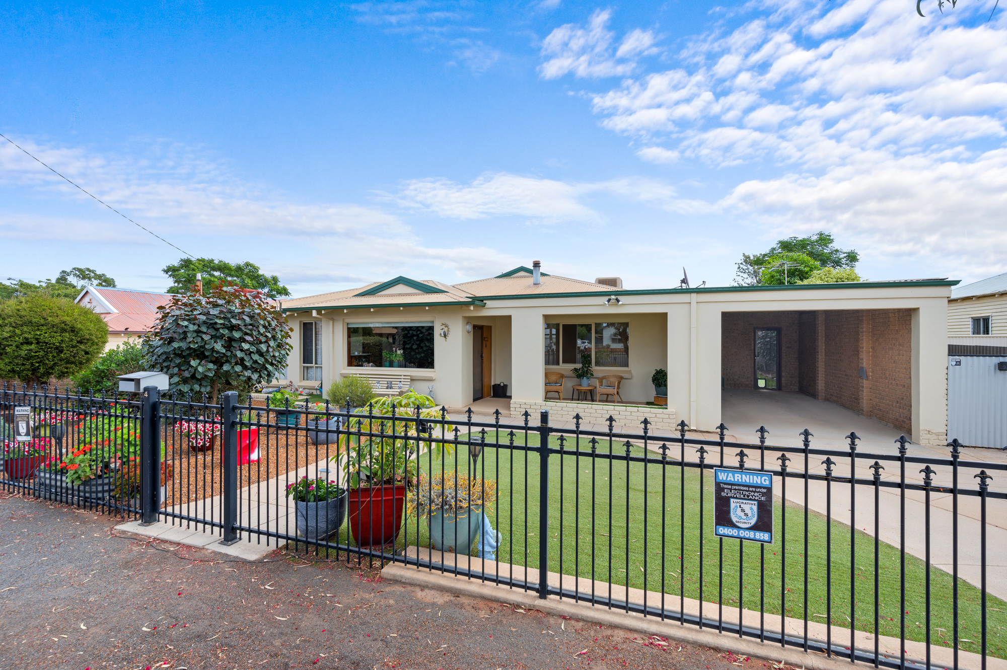 4 Balfour Street, SOUTH KALGOORLIE WA 6430