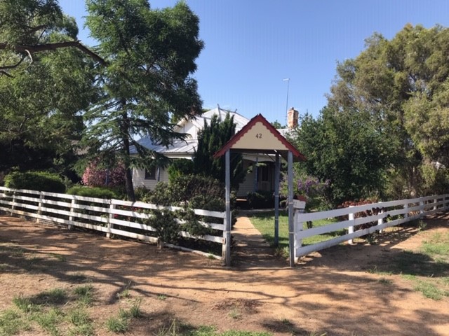 42 Church Street, MINYIP VIC 3392