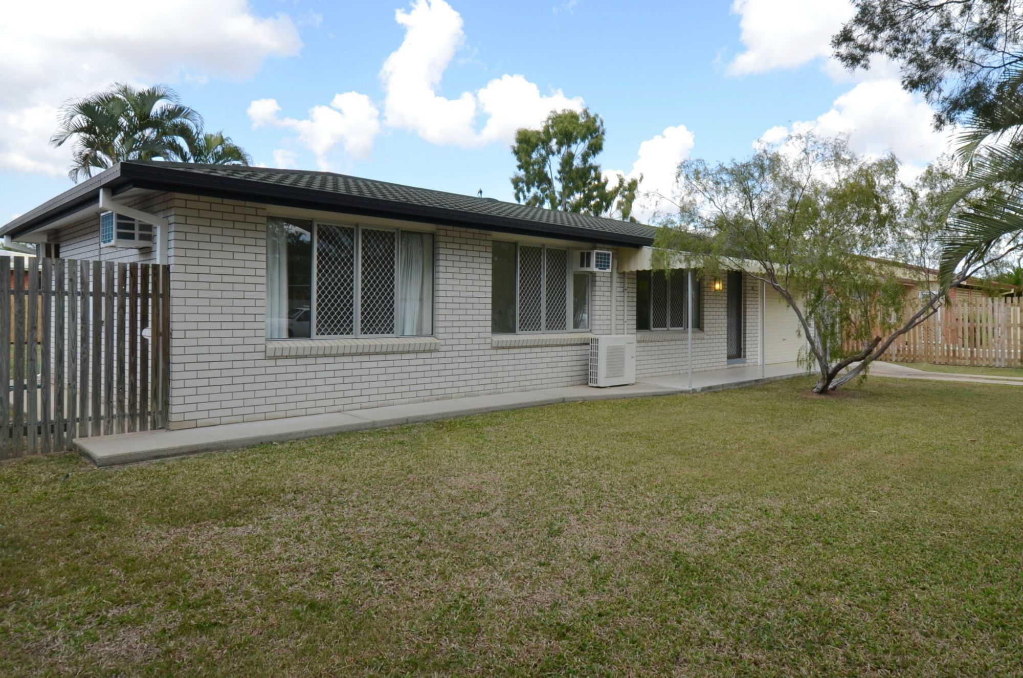 15 Birrahlee Crescent, KIRWAN QLD 4817