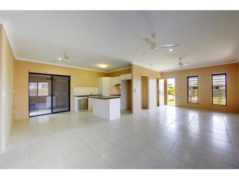 28 Makena Circuit, BURDELL QLD 4818