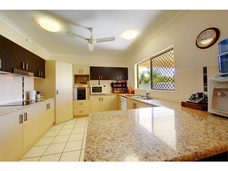 8 Fernbank Parade, IDALIA QLD 4811