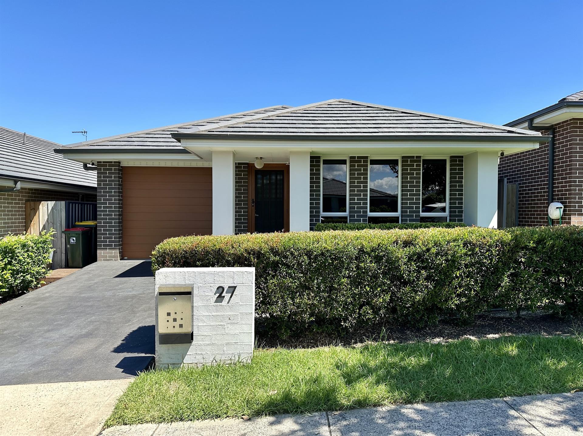 27 Bilson Road, SPRING FARM NSW 2570