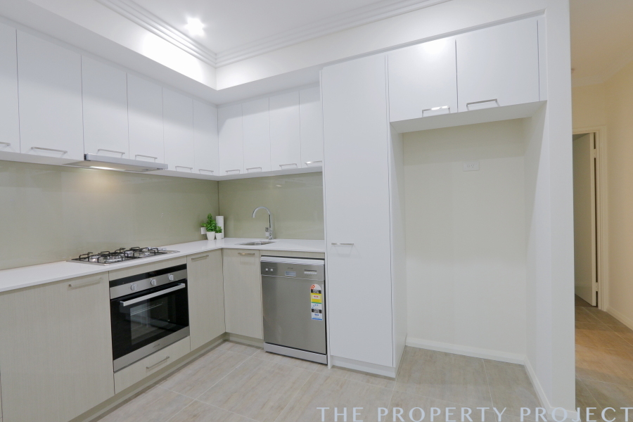 4 190 Ravenswood Drive Nollamara WA 6061