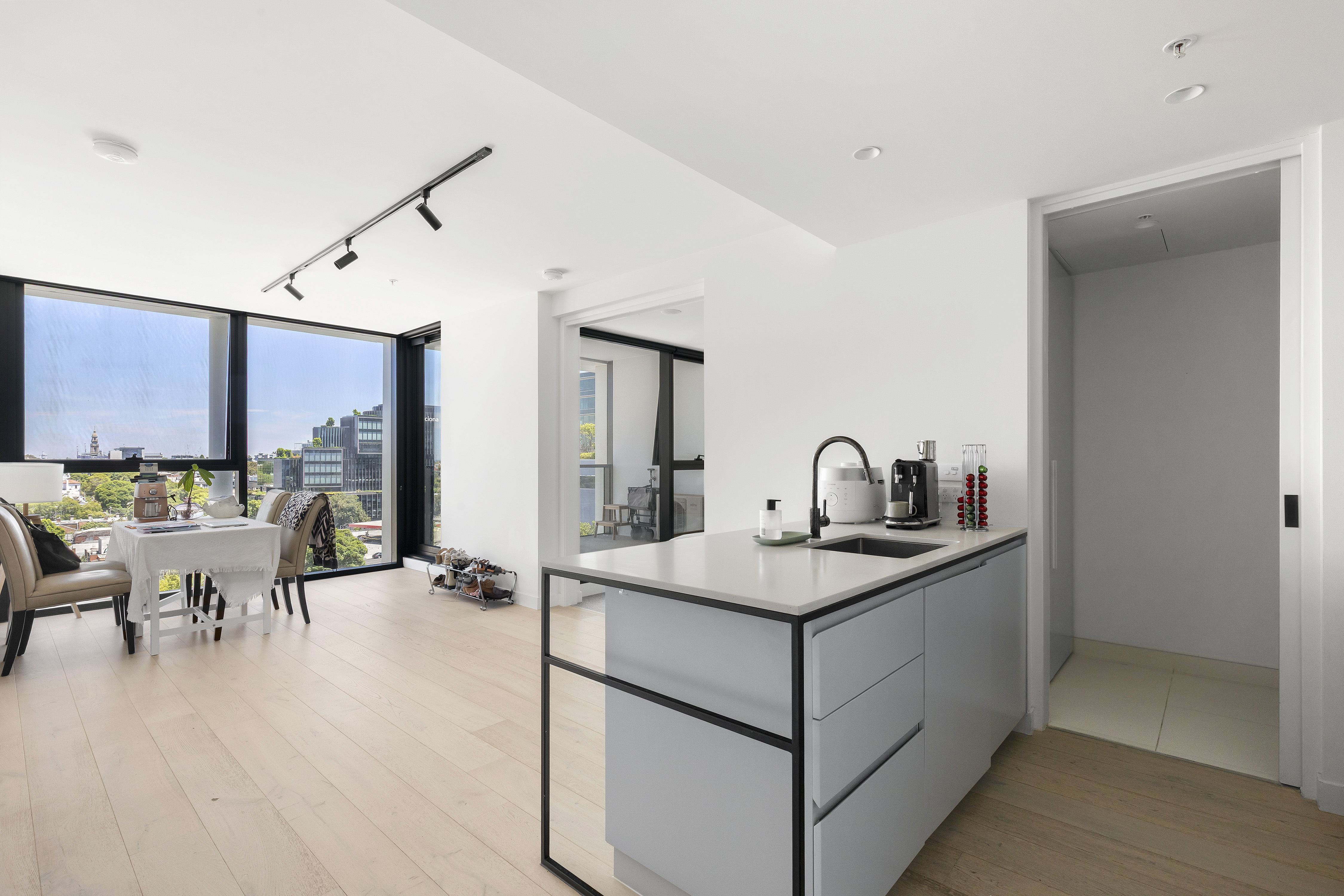 Refined Inner-City Elegance in the Heart of South Melbourne ! — photo 1 of 20