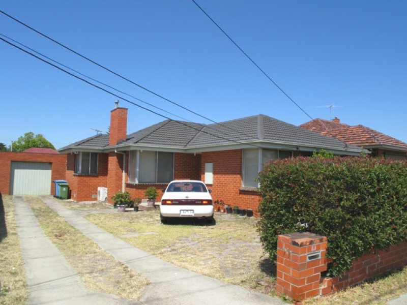 10 Hilton Avenue, SPRINGVALE VIC 3171