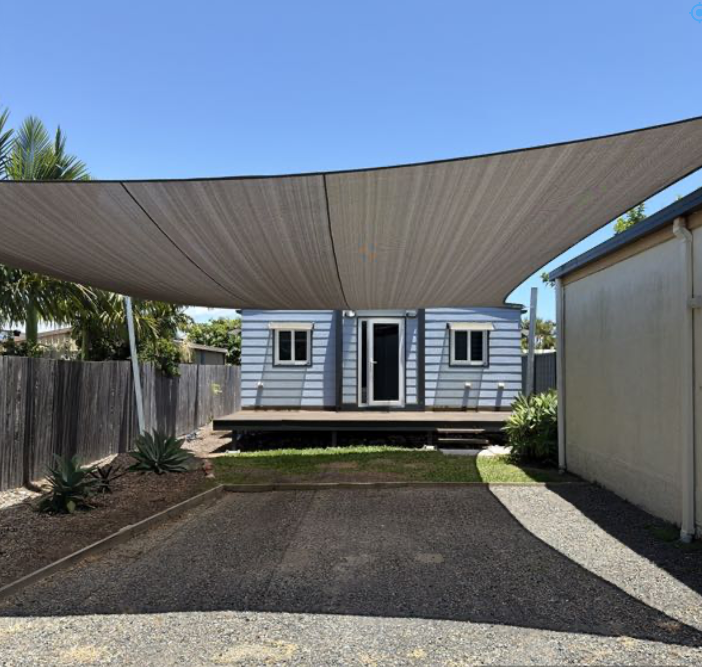unit 2 / 2-4 Mylne Court, TORQUAY QLD 4655