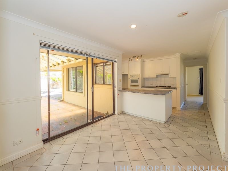 8 Treetop Avenue Edgewater WA 6027