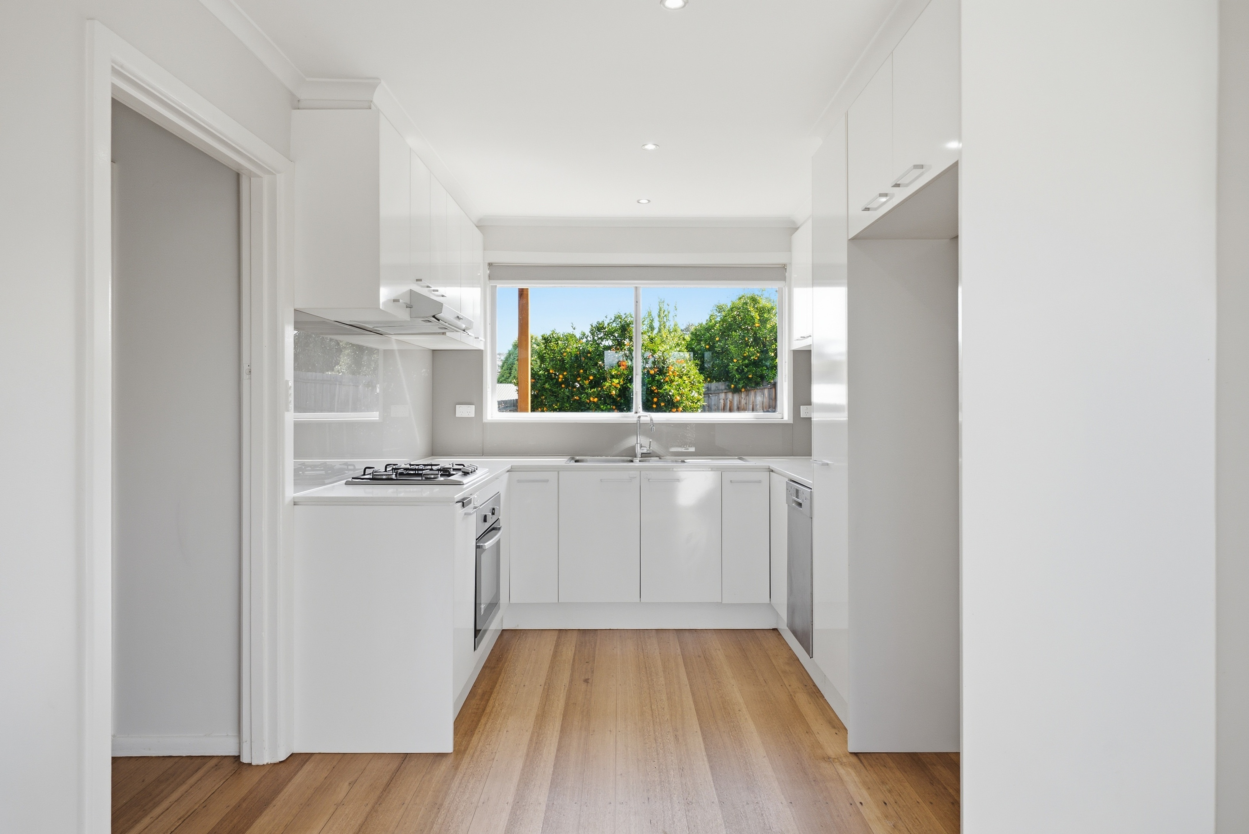 10 Sasses Avenue, BAYSWATER VIC 3153