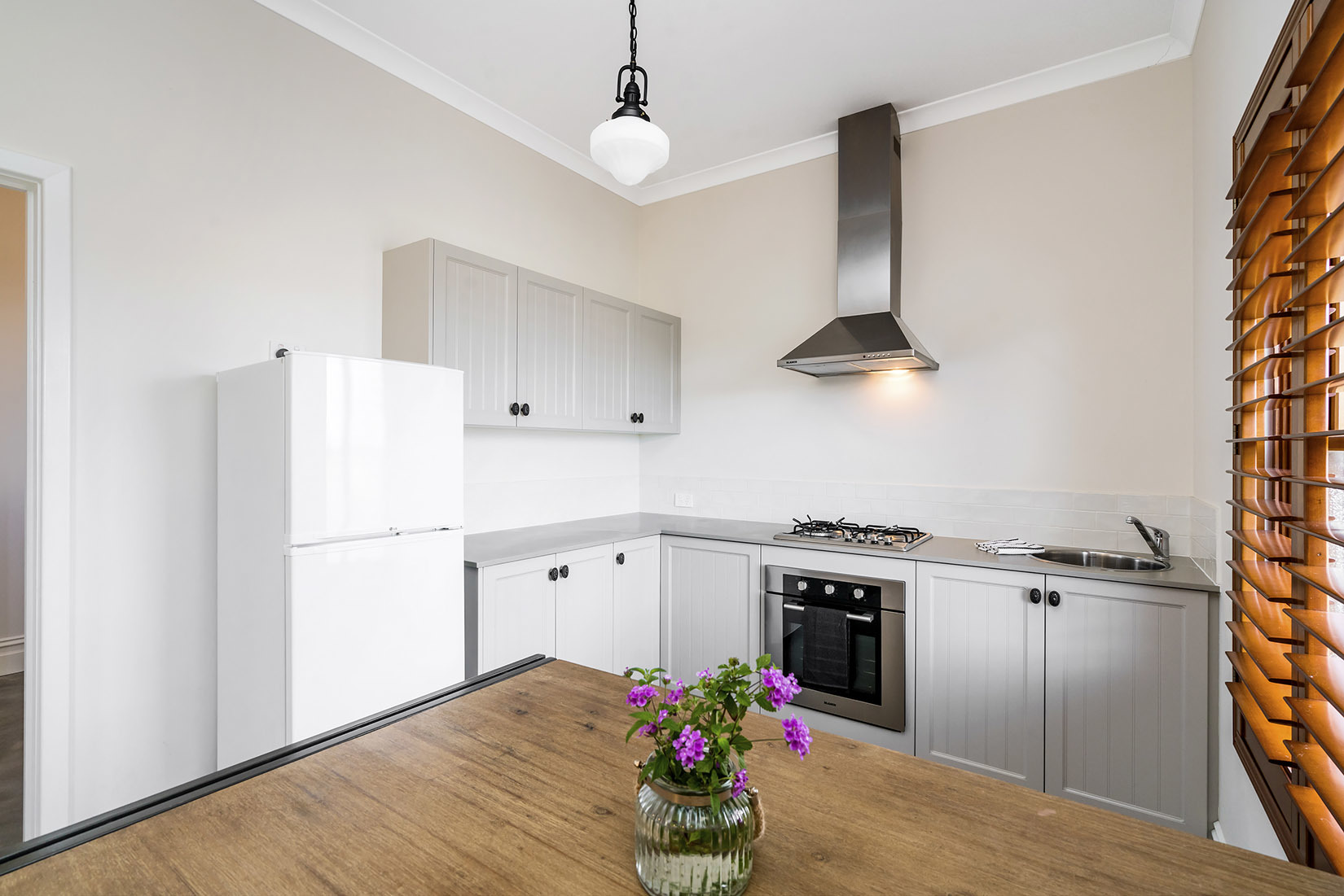 24 Leonora Street Como WA 6152