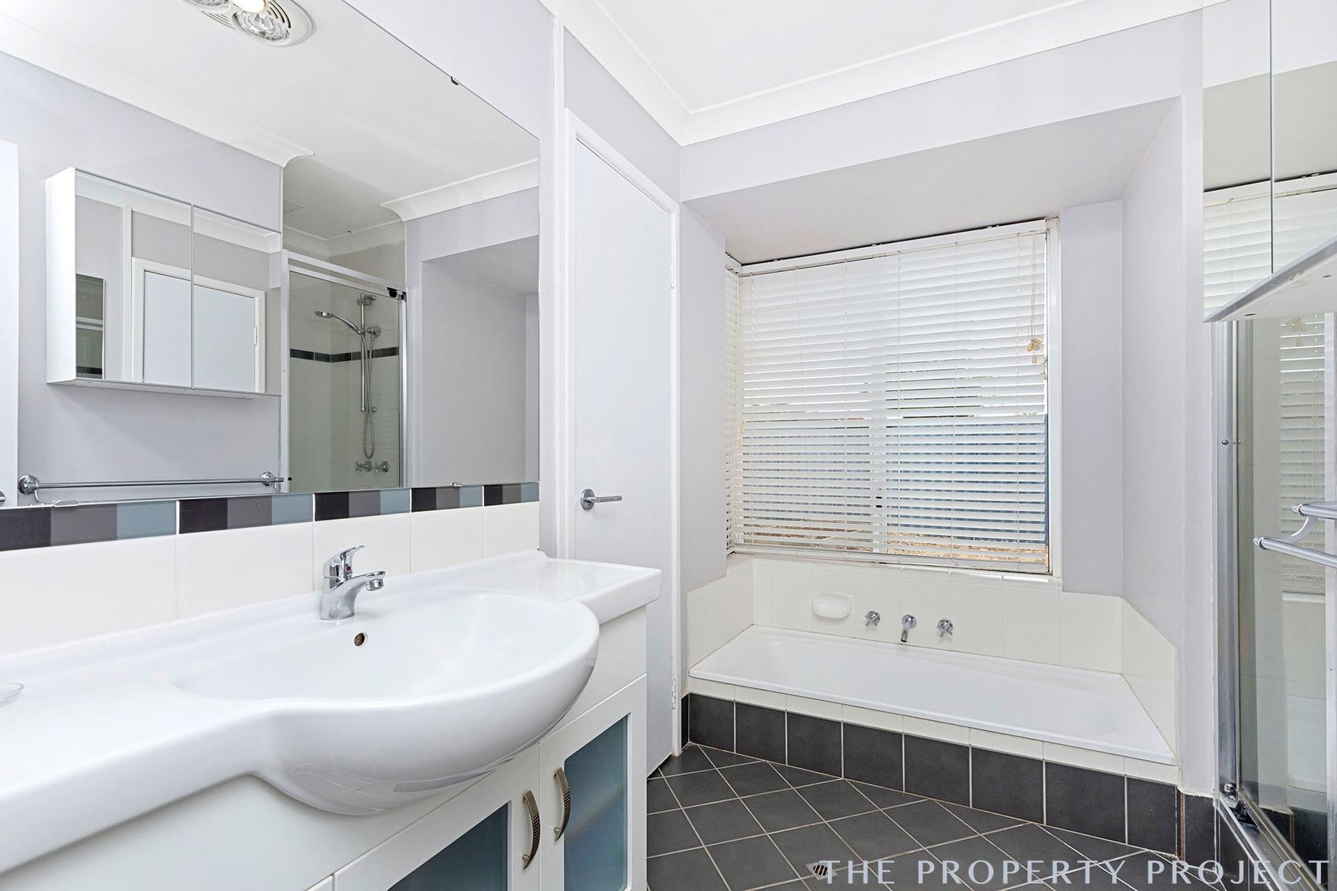2 Treetop Avenue Edgewater WA 6027