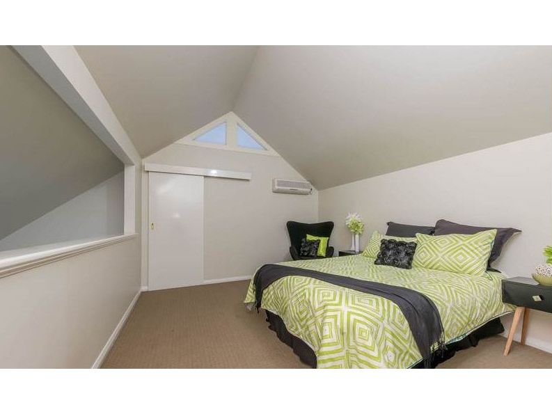 3 Kennerly St Cloverdale WA 6105